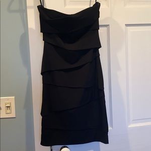 WHBM diagonal tiered power mesh strapless